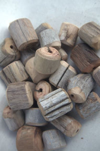 Driftwood Bead - Medium - Single - 2-3cm