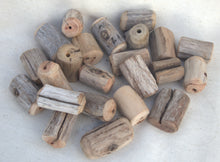 Load image into Gallery viewer, Driftwood Bead - Large - Single - 3-4cm
